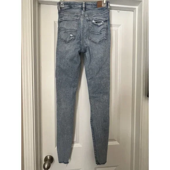 American Eagle Women's Distressed Light Wash High Rise Stretch Jegging 4 X long - Picture 8 of 15